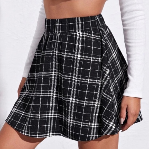 Plaid Skater Skirt - Picture 5 of 5